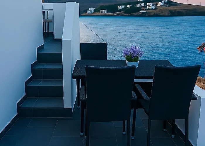 Seafront Theis Retreat - Seaview Bliss * Loutrá