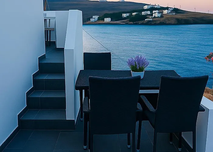 Seafront Theis Retreat - Seaview Bliss בית נופש