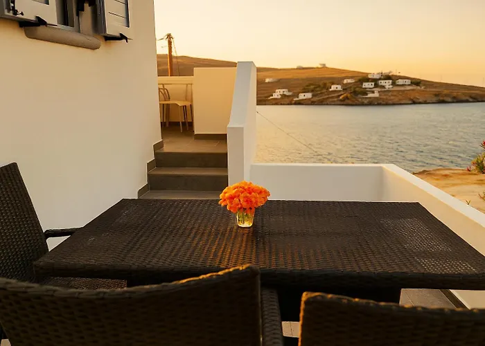 Theis Seafront Retreat - Seaview Bliss * Λουτρά