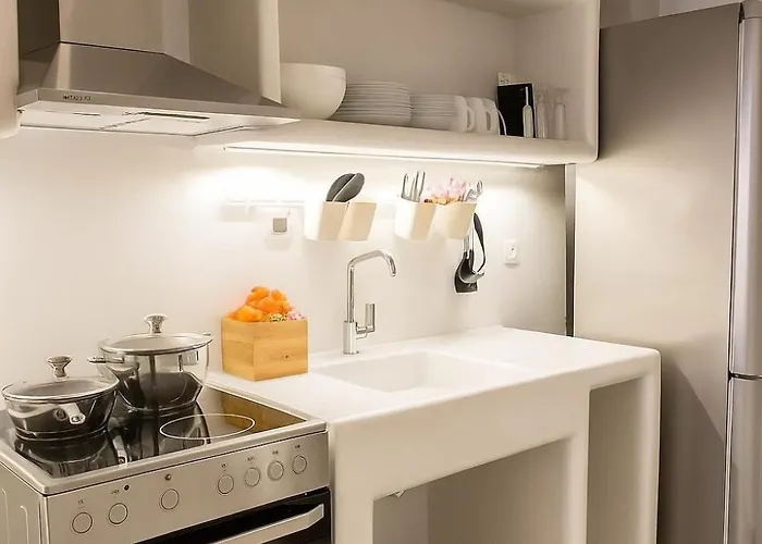 בית נופש Seafront Theis Retreat - Seaview Bliss *