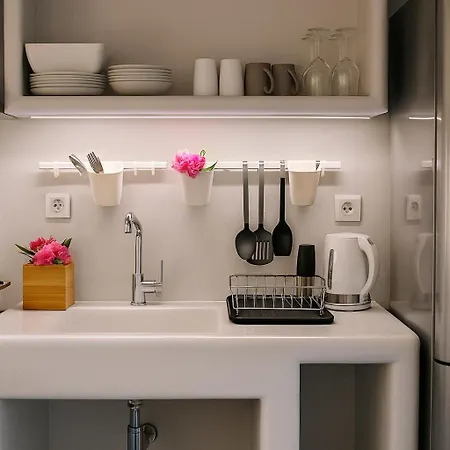 Theis Seafront Retreat - Seaview Bliss Лутра