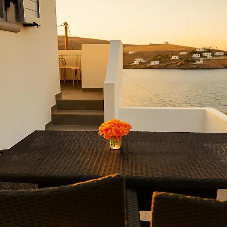Seafront Theis Retreat - Seaview Bliss * Лутра